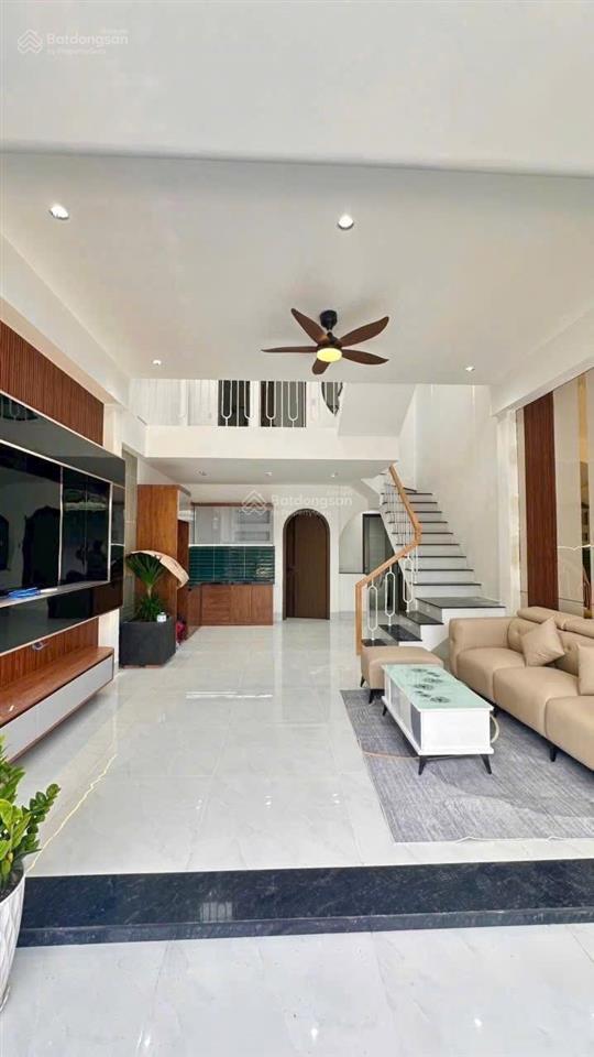 Bán nhà sổ riêng thổ cư 1trệt1lầu sân oto cách trường học tân phong 100m gia 3,550  0794 290 ***