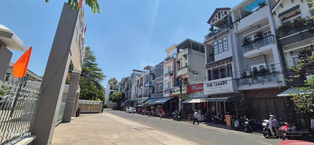 Bán nhà 1 trệt 2 lầu  dt  4 x 18  72m² dtsd  284m² sổ hồng riêng hoàn công 8,5tỷ  0794 290 ***