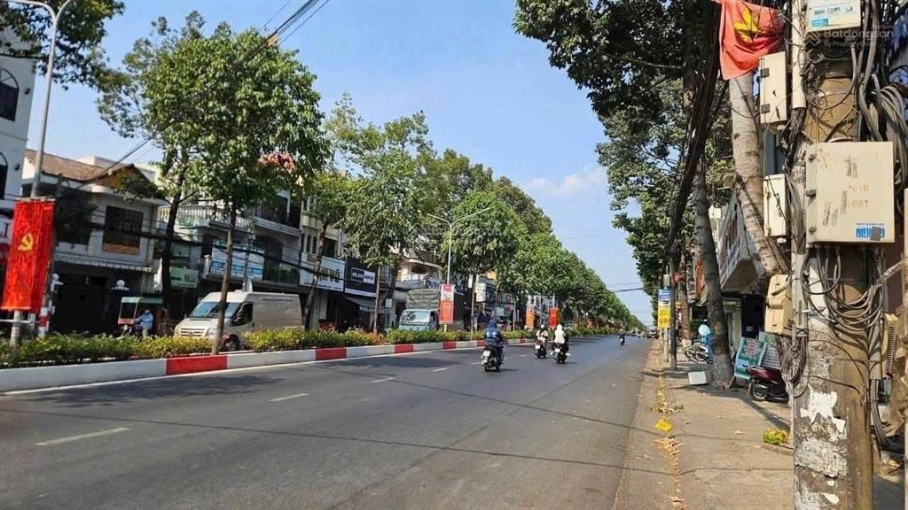 Bán đất sổ riêng thổ cư 5x18m đường 5m cách đường cách cmt8 vào 50m, 3,550tỷ  0794 290 ***
