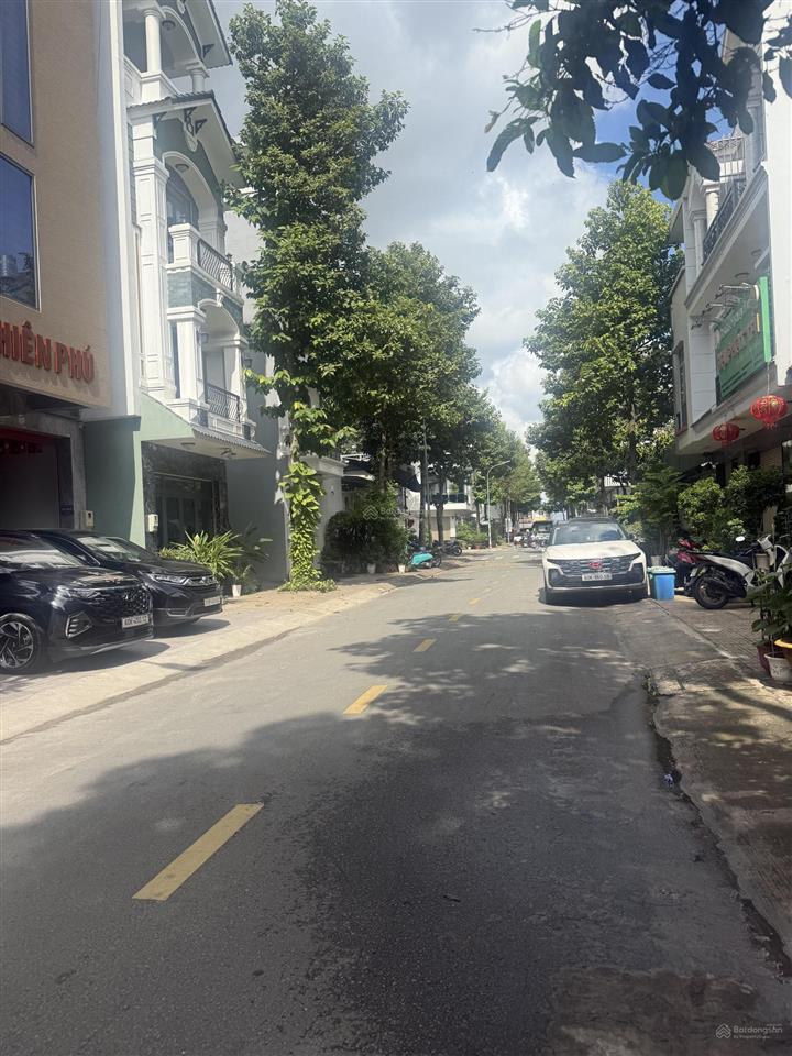 Bán đất sổ riêng thổ cư thuộc d2d 4,2x20, giá 6,2 tỷ