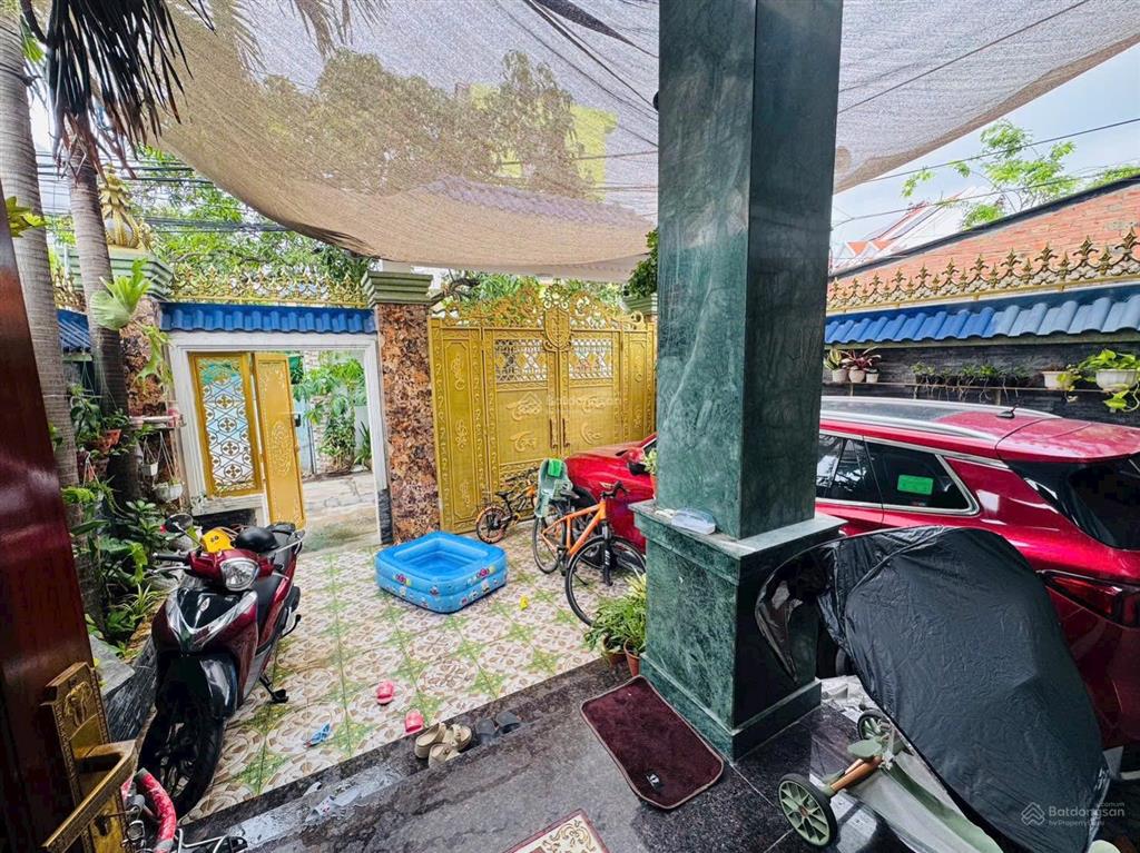 Bán nhà góc 2 mặt tiền sổ riêng thổ cư 7x18 nhà mái thái giá 5,9 tỷ  0794 290 ***