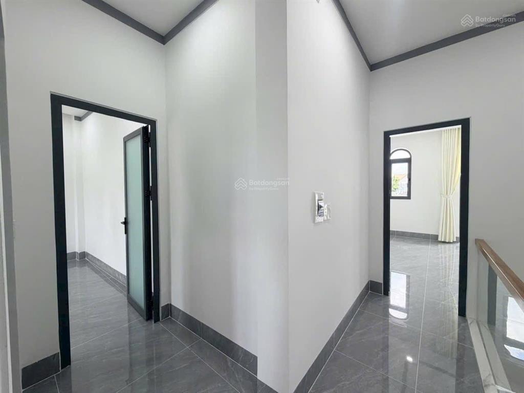 Bán nhà 1 trệt 1 lầu sổ riêng hoàn công 60m² tổng dt sàn 120 gia 3,150  0794 290 ***