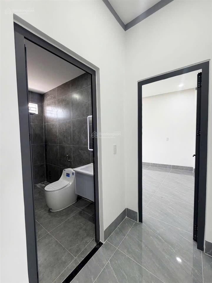 Bán nhà 1 trệt 1 lầu sổ riêng hoàn công 60m² tổng dt sàn 120 gia 3,150  0794 290 ***