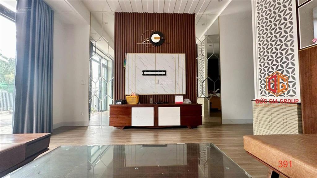 Bán nhà mặt tiền khu biệt thự tân phong 1 trệt 2 lầu đường nhựa 20m giá 6.5 tỷ  0794 290 ***