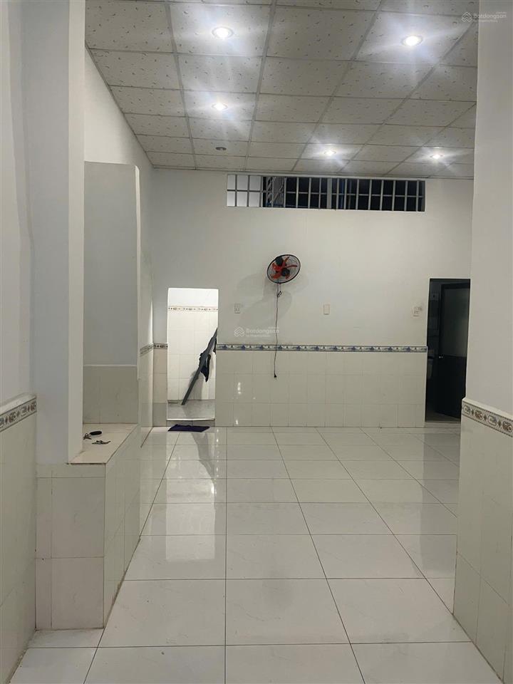 Bán nhà sổ thổ cư 1 trệt 1 lầu 5x27 cách chợ 26 100m giá 4,5 tỷ  0794 290 ***