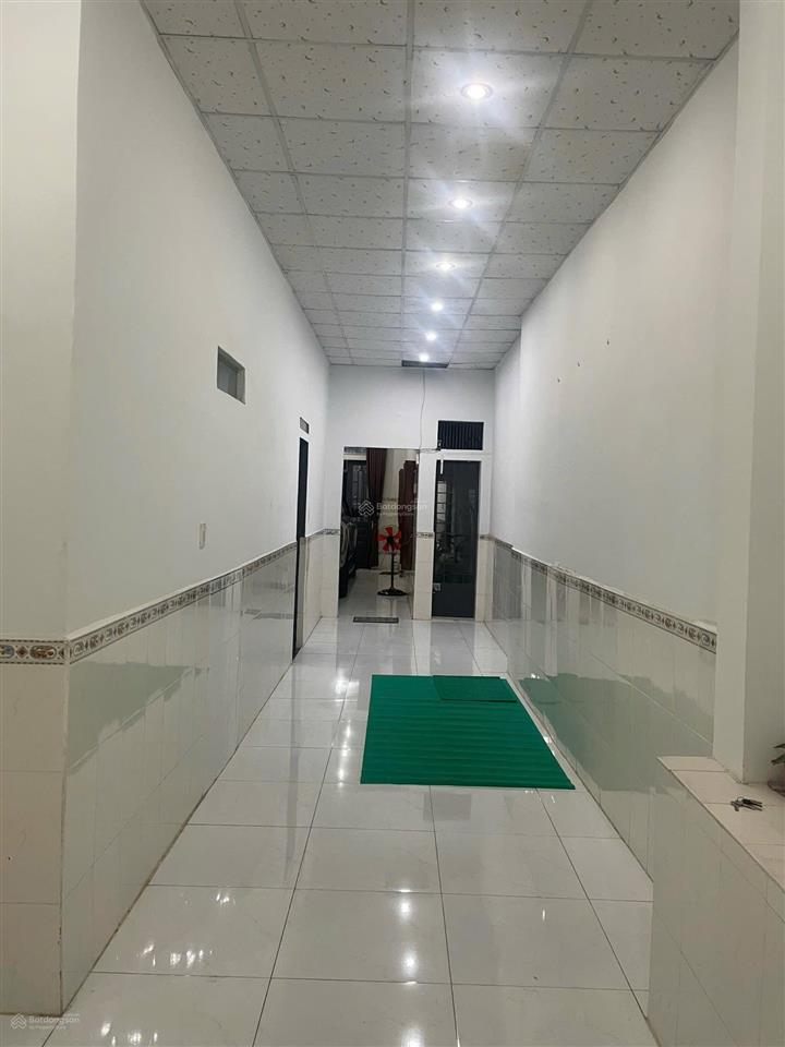 Bán nhà sổ thổ cư 1 trệt 1 lầu 5x27 cách chợ 26 100m giá 4,5 tỷ  0794 290 ***