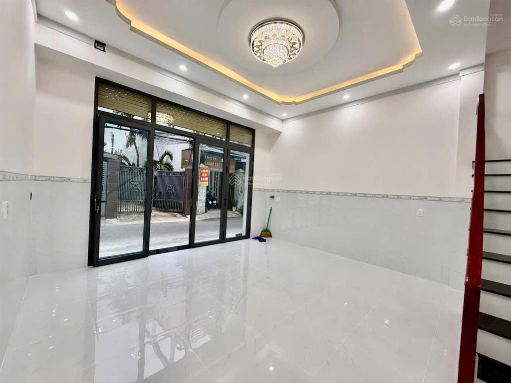 Bán nhà sổ riêng thổ cư 1 trệt 2 lầu ngay chợ phúc hải giá 4,4 tỷ,  0794 290 ***