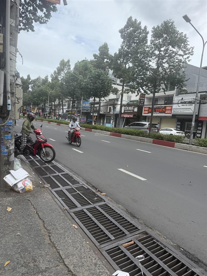 Bán nhà sổ riêng thổ cư hoàn công 1trệt2lầu 62m2(tổng diện tích sàn(186m2 gia 4,450 0794 290 ***