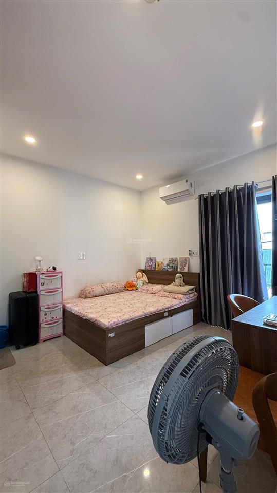 Bán nhà sổ riêng thổ cư hoàn công 1trệt2lầu 62m2(tổng diện tích sàn(186m2 gia 4,450 0794 290 ***