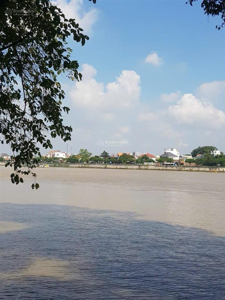 Bán đất 2500m2 300m2 đất thổ cư trước đất là view sông cách hương lộ 15 50m giá 8,6 tỷ. 0794 290 ***