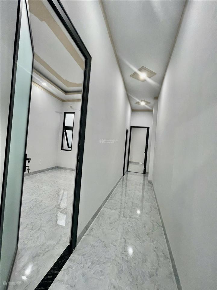 Bán nhà sổ thổ cư 1 trệt 1 lầu 109m2 cách chợ 26 100m giá 3.6 tỷ thương lượng  0794 290 ***