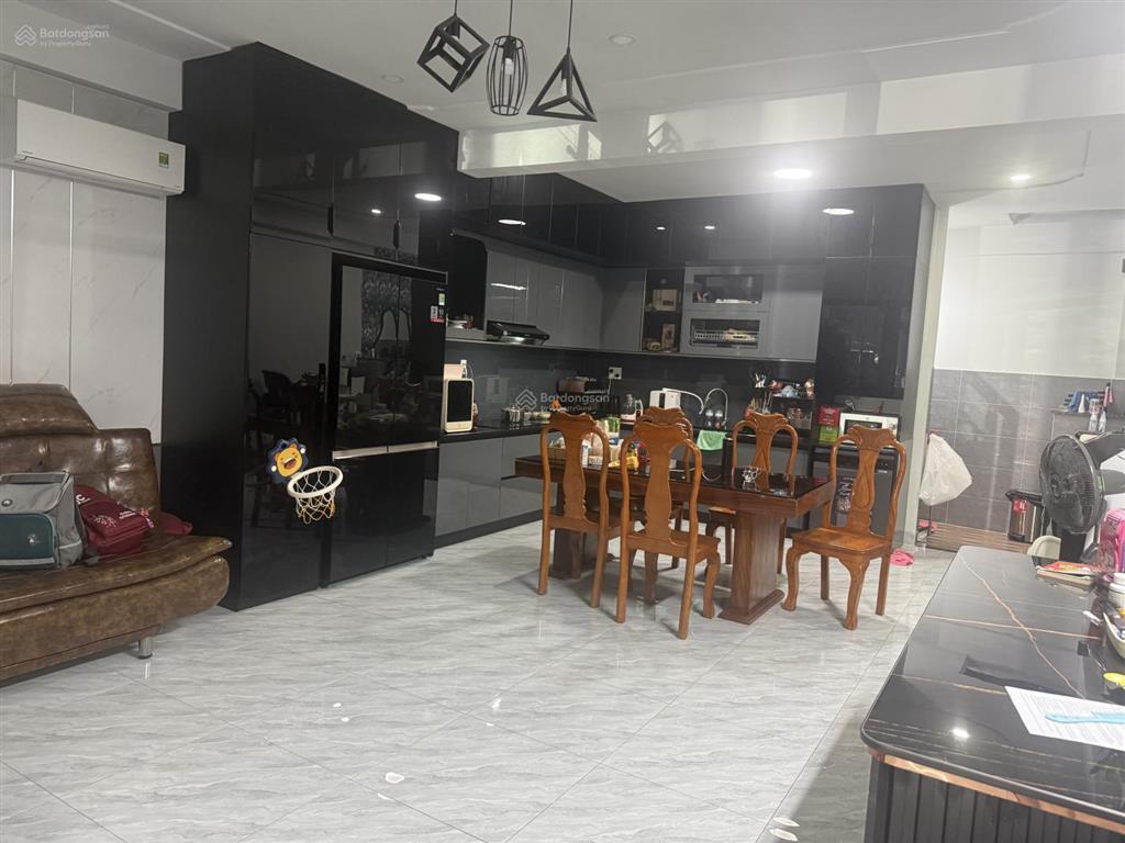 Bán nhà sổ riêng thổ cư 5x20m (100m2) 1 trệt 1 lầu đường nhựa 7m giá 5.3tỷ, 0794 290 *** thương lượng