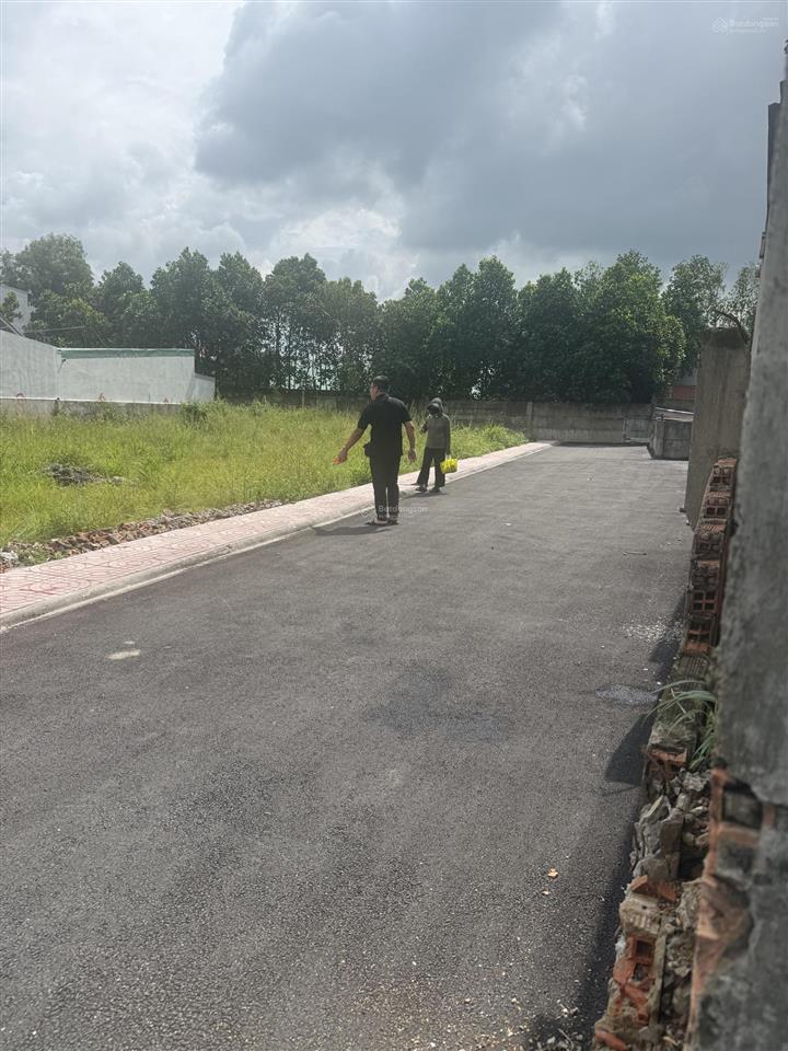 Bán đất sổ riêng thổ cư 4x16m (cách giáo xứ thuận hoà 30m, đường nhựa 5m, 2,2 tỷ)  0794 290 ***