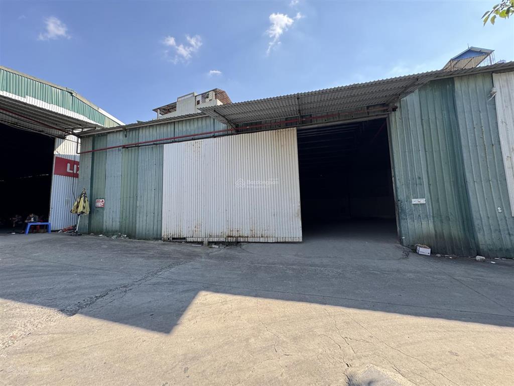 Cho thuê 290m2 diện tích kho xưởng tại đường giải phóng định công hoàng mai hà nội  0964 859 ***