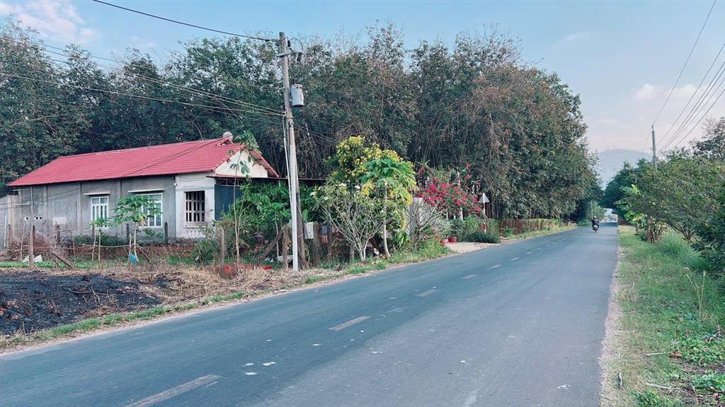 Bán đất thổ cư mặt tiền dt 793b, lộ giới 30m, xã tân hưng , tân châu , tây ninh