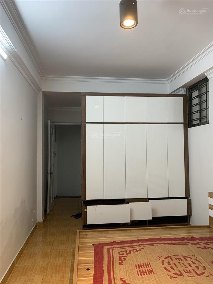 Cho thuê nhà 5 tầng đủ nội thất  giáp nhất, thanh xuân  15 tr/tháng