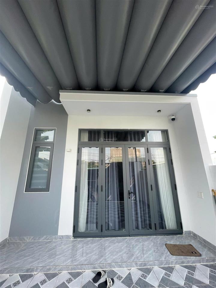 Chính chủ cần bán nhanh căn nhà phố 5x20  nằm gần cây xăng đức hưng