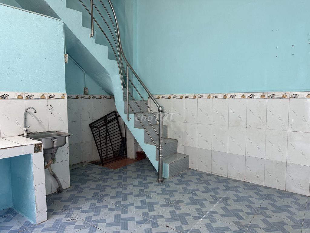 Cho thuê nhà nguyên căn đường Lưu Hữu Phước, phường 15, Quận 8.