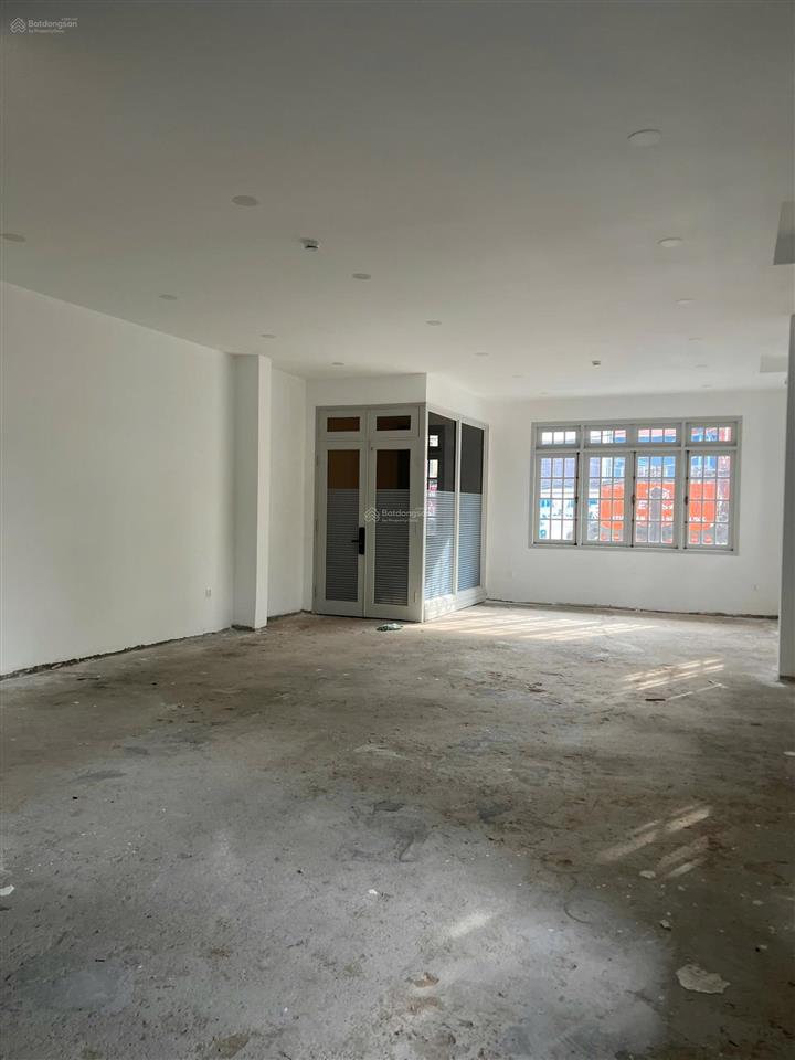 Chính chủ cho thuê nhà 2 mặt tiền trần thiện chánh, q10 sd 272m², tiện làm văn phòng, spa, nha khoa