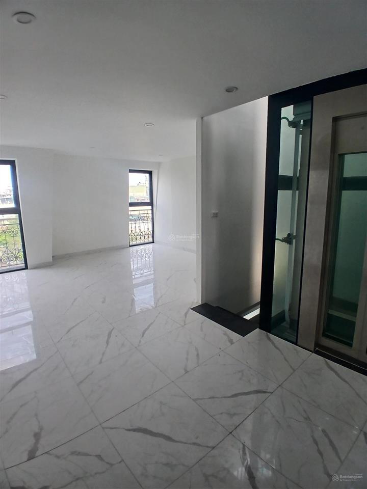 Cho thuê nhà riêng 75m x 5 tầng thang máy , xe tải vào tận cửa tại đại kim, nguyễn xiển, themanor