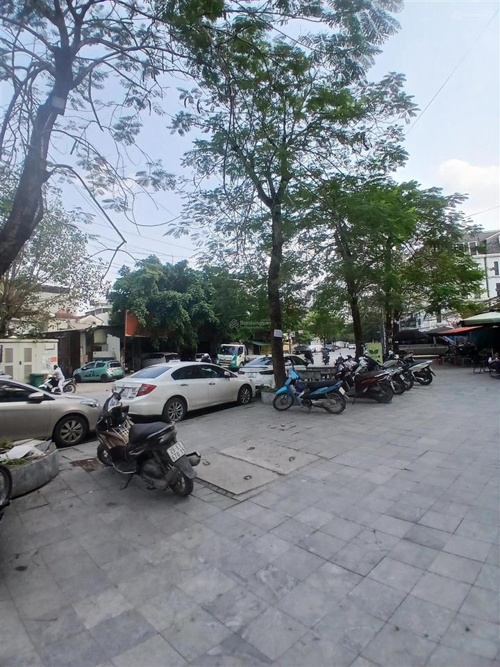 Cho thuê nhà riêng 75m x 5 tầng thang máy , xe tải vào tận cửa tại đại kim, nguyễn xiển, themanor
