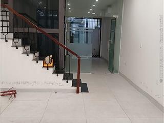 Cho thuê liền kề đại kim  giáp đh thăng long. đường nguyễn xiển 72m2 x 4 tầng thang máy