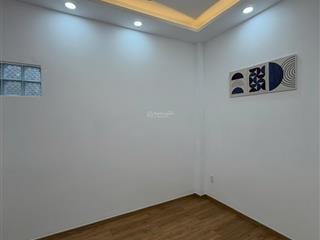 Bán nhà chính chủ gần cầu nguyễn tri phương 3pn 1t2l st hẻm 4m giá 5,75 tỷ