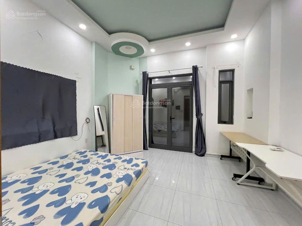 Tâm 0909 428 ***  căn góc ngang 4,3m, 3 lầu đúc, hẻm đẹp âu dương lân p3  q8