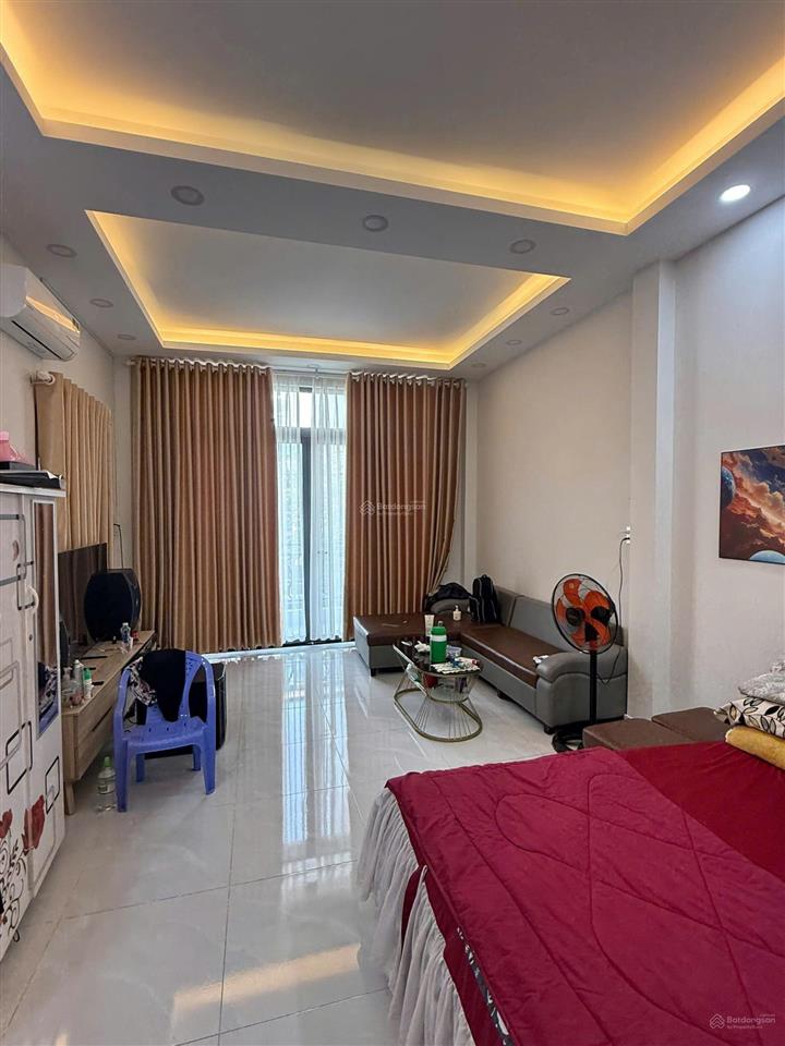 Tâm 0909 428 ***  nhà hxh tạ quang bửu q8 116,5m2 1 trệt 3 lầu 5pn nở hậu shr  giá tốt