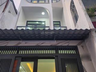 Tâm 0909 428 ***  nhà mới hxh âu dương lân q8, 3.3x10m nở hậu 4m, 4 tầng, gần chữ y, giá 6.4 tỷ