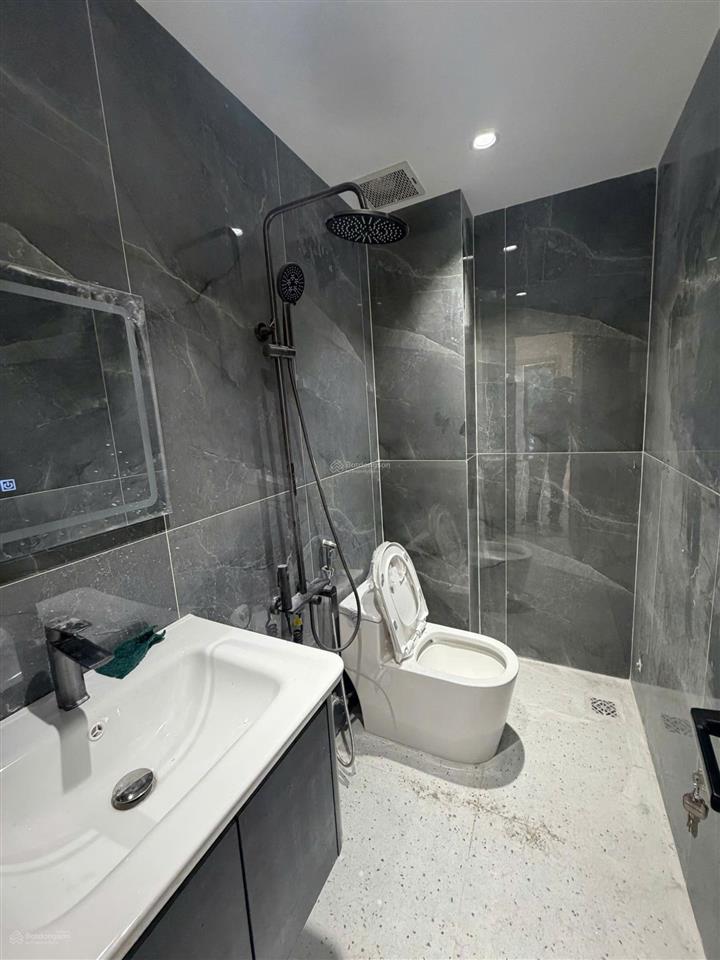 Nhà mt nội bộ q8 gần phạm hùng 4.5x9.5m trệt 2 lầu 4pn shr mua bán ngay giá 6.27 tỷ
