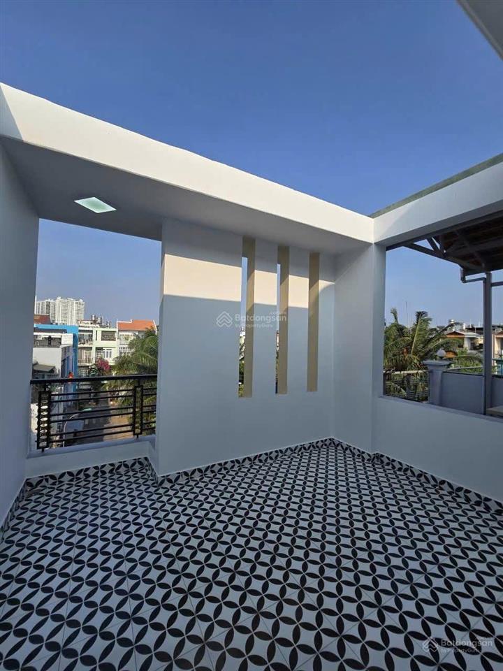 Mặt tiền nội bộ đối diện công viên bông sao  nhà đẹp gỗ căm xe cao cấp  p5 q8
