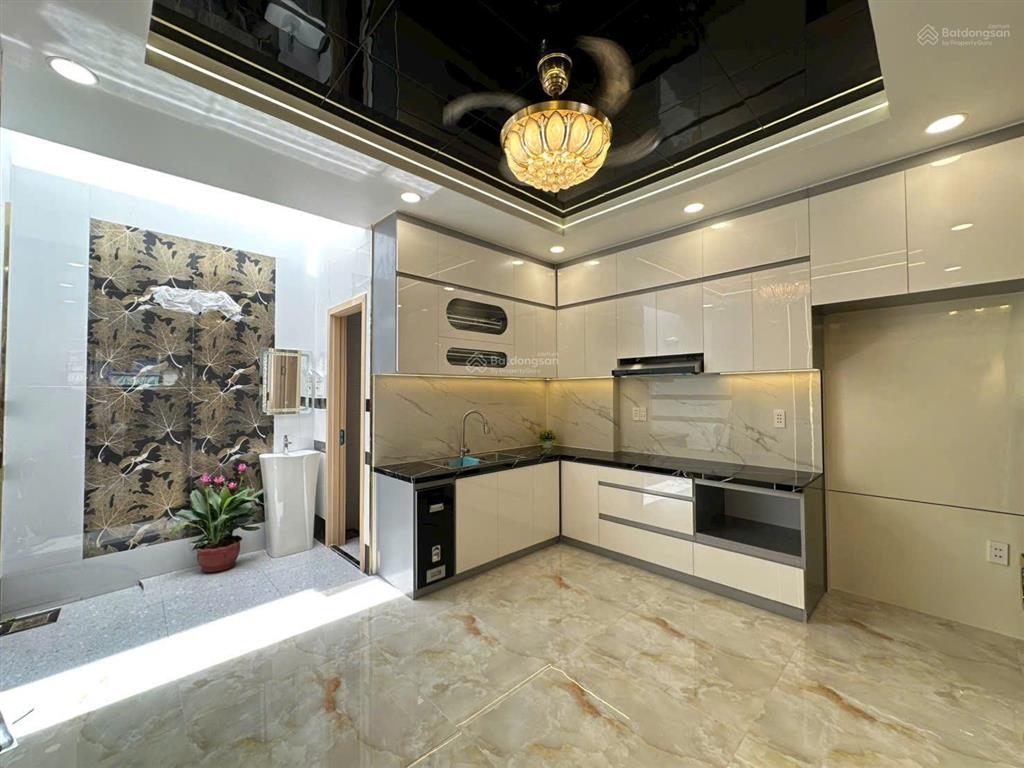 Bán nhà mặt tiền hưng phú p8 quận 8, 4x14m nở hậu, 4 tầng, 5pn, full nội thất, giá 17,8 tỷ
