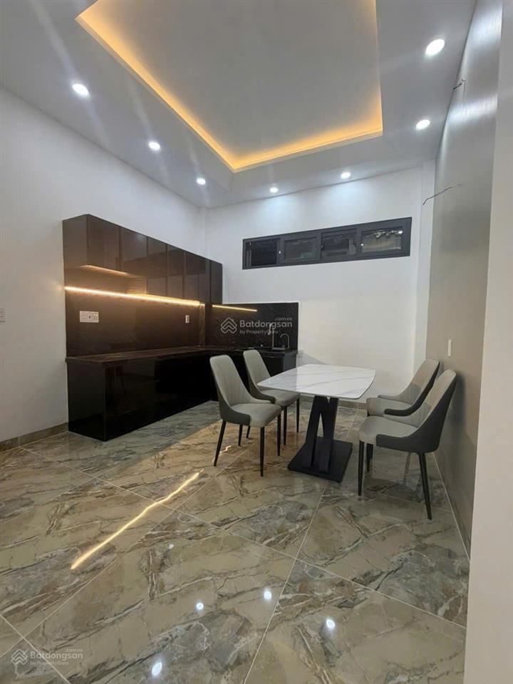 Nhà đẹp hẻm hưng phú  cách mặt tiền chỉ 20m  4 tầng  4pn  giá chỉ 7,6 tỷ