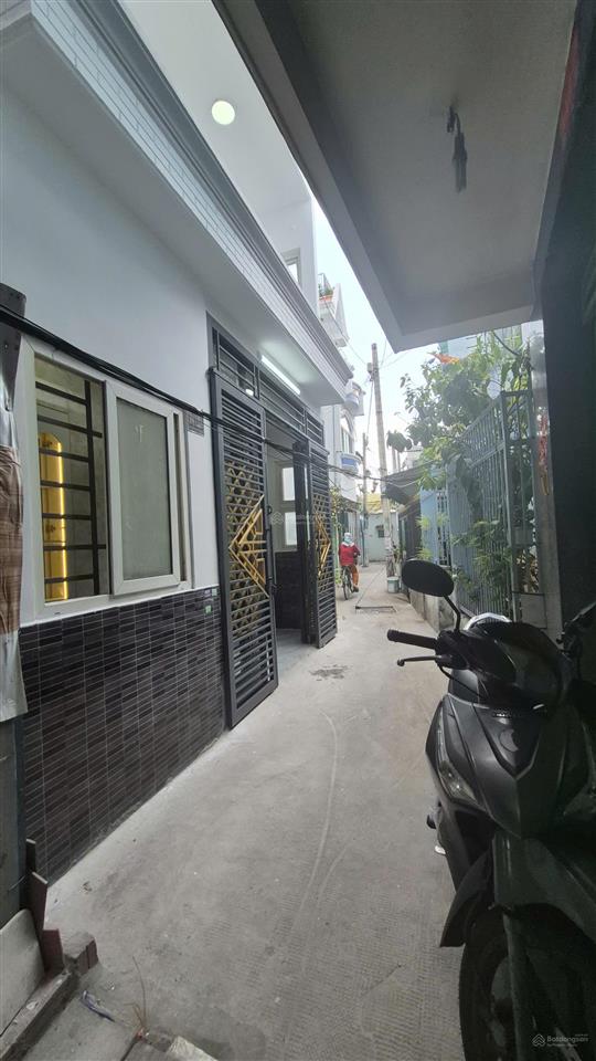 Giá 5,48 tỷ tl nhà 3 tầng hẻm nguyễn duy, p.9, q.8 cách mt chỉ 70m
