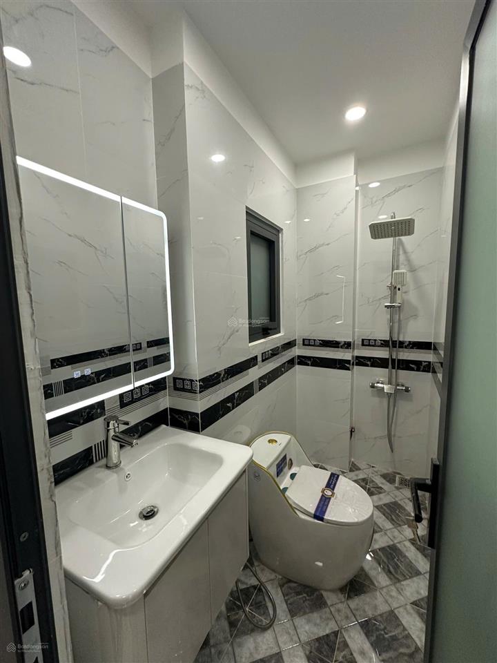 Nhà hẻm rộng bông sao  sau mặt tiền chỉ 1 căn  5pn  giá 7,28 tỷ tl