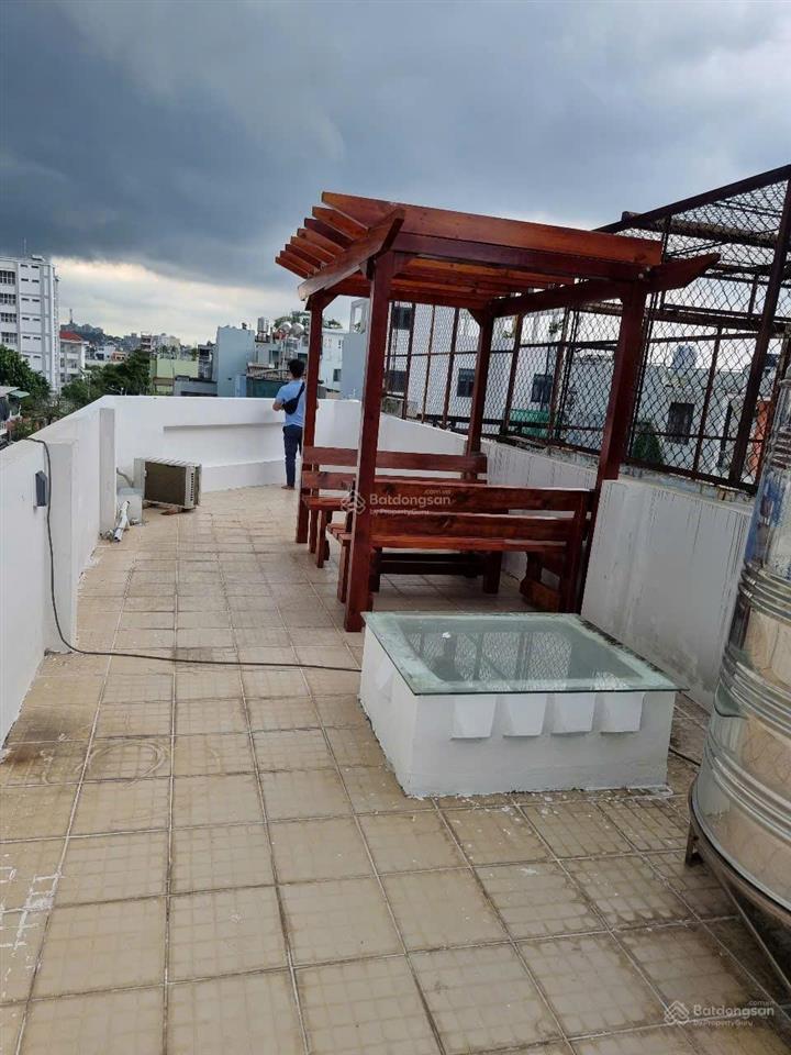 Bán nhà mặt tiền đường  p4, quận 8  gần cầu chánh hưng