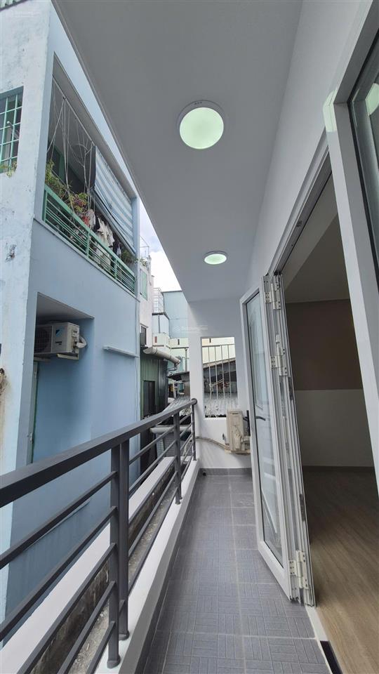 Giảm còn 5,38 tỷ tl nhà nguyễn duy p9 q8, 3 lầu, 3pn, có pn trệt, hẻm thông 70m ra mt