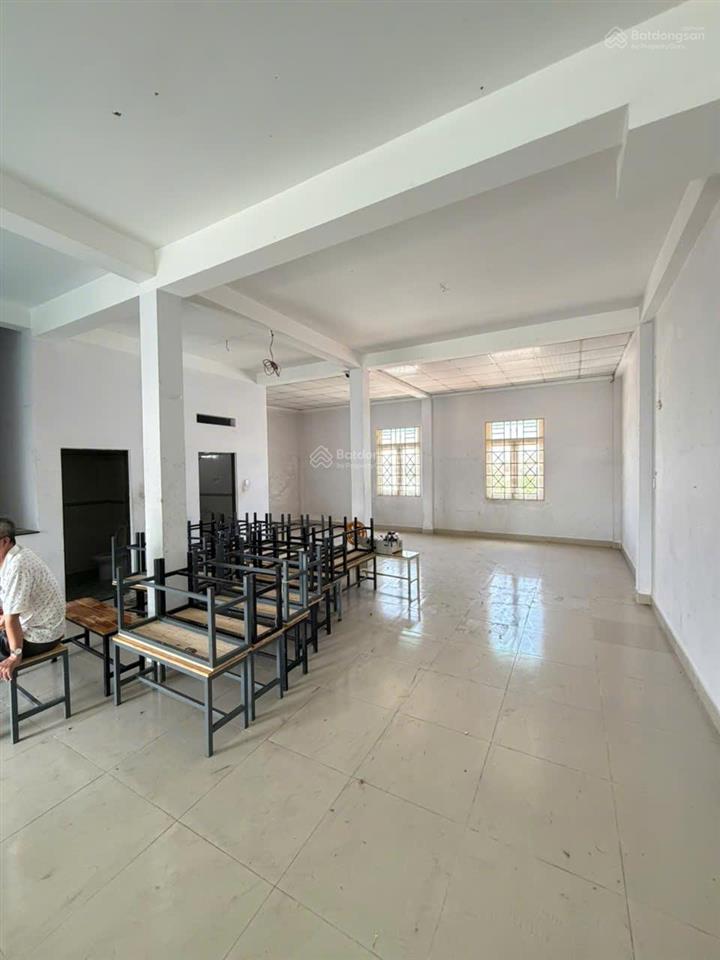 Mặt tiền bùi minh trực bình đông, ngang 12m, 4 tầng btct có thang máy, sổ hồng hoàn công, 28.5 tỷ