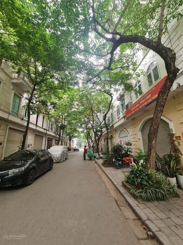 Bán liền kề đô nghĩa  hà đông, 75m2  tn, 4t xây thô, giá 14.xtỷ có tl.  0936 846 *** gặp hạnh