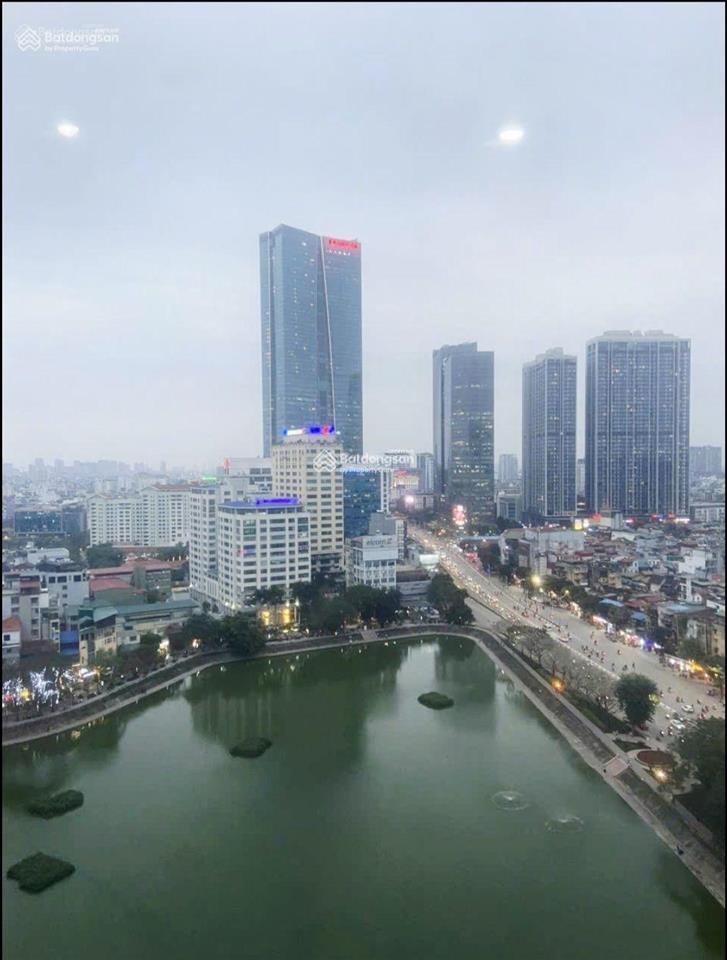 Ngọc khánh plaza  ba đình, tầng trung 111m², 3 ngủ, giá 67tr/m2 có tl.  0936 846 *** gặp hạnh