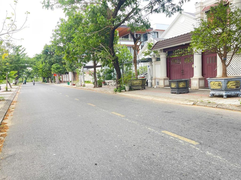 Cần bán đất biệt thự đường tôn thất dương kỵ ( tây nam )  hoà xuân .