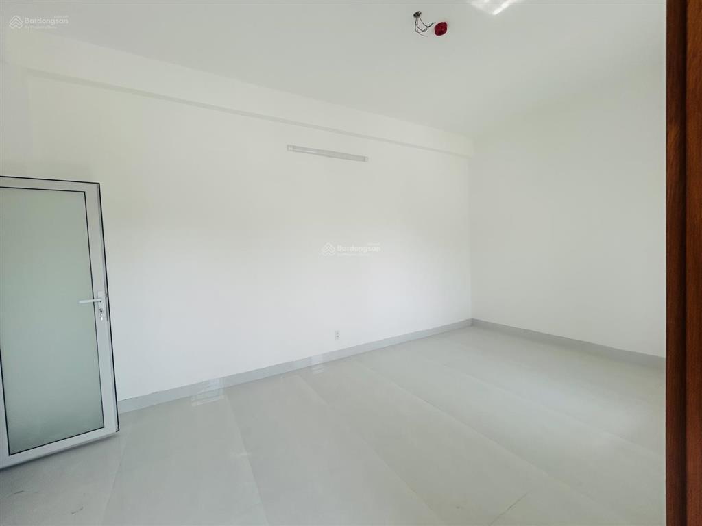 Cho thuê nhà 3 tầng mới nguyên mặt tiền đường đình phong phú, phước long b, q9 cũ