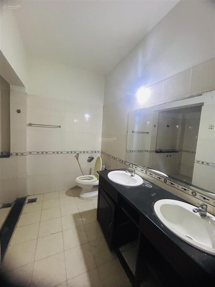 Cho thuê nhà phố 4 tầng phước long b, q9 vào ở liền nhà mới sơn sửa