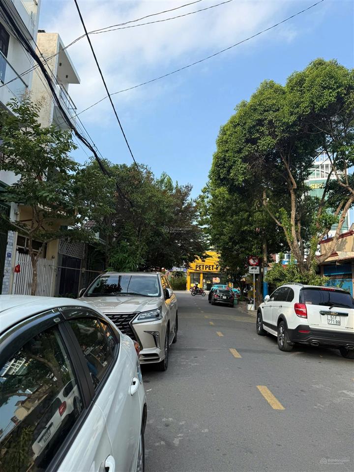 Bán đất tăng nhà c4 mặt tiền đường số phước bình, quận 9 cũ . 110m2 ngang 5m . vị trí sầm uất