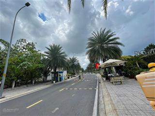 Bán nhà phố liền kề cao cấp khu dân cư riovista , khang điền .