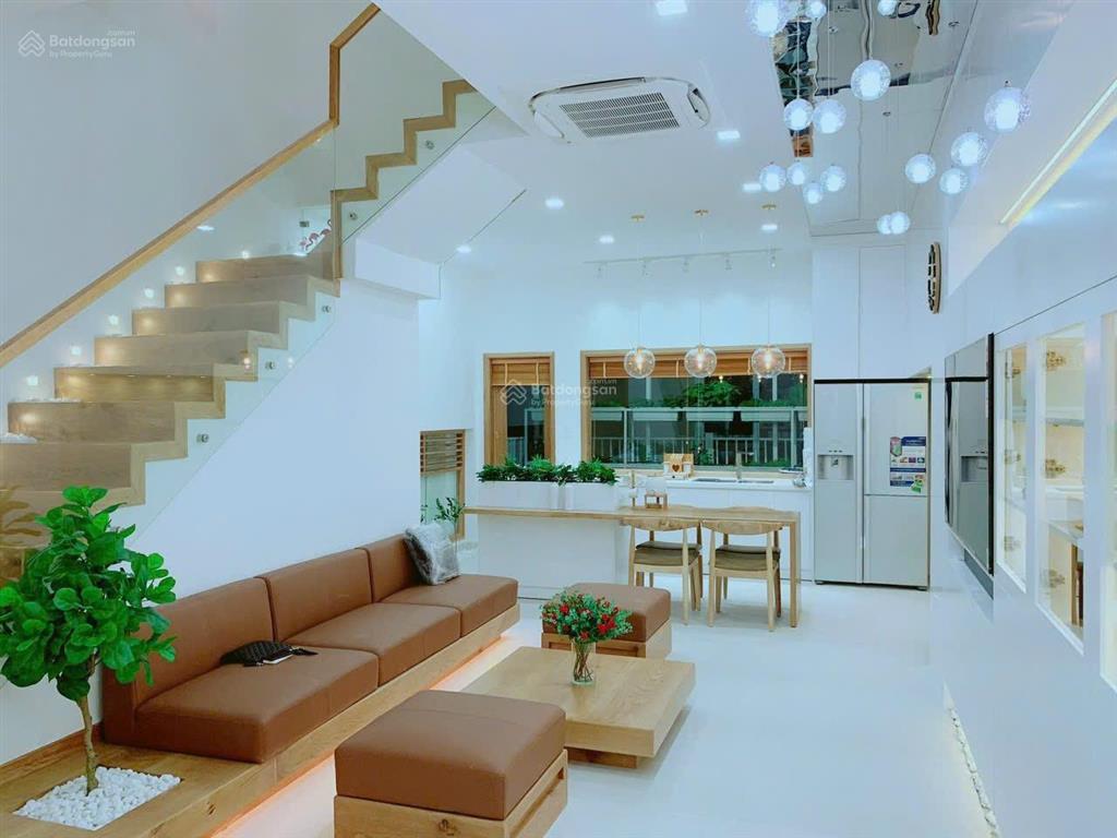 Bán nhà phố liền kề cao cấp khu dân cư riovista , khang điền .