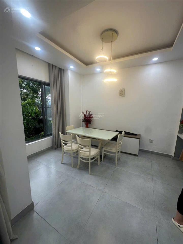 Cho thuê nhà 1 trệt 1 lầu khu dân cư phường phước long b, q9 gần cầu nam lý, the global city