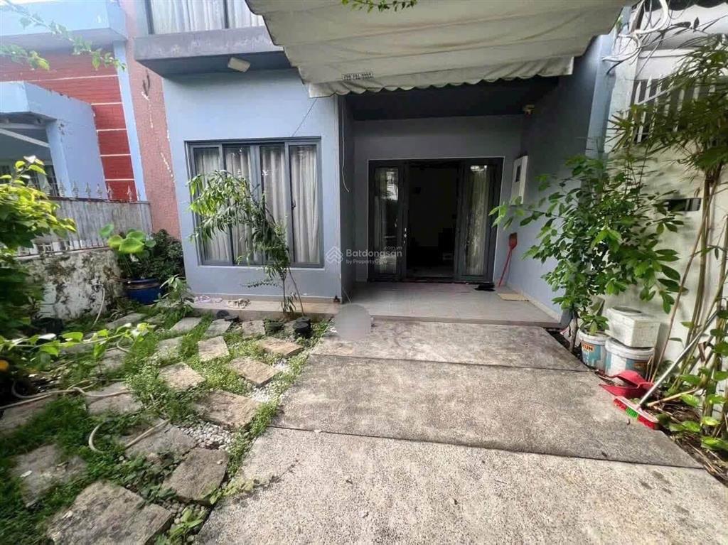 Cho thuê nhà 1 trệt 1 lầu khu dân cư phường phước long b, q9 gần cầu nam lý, the global city