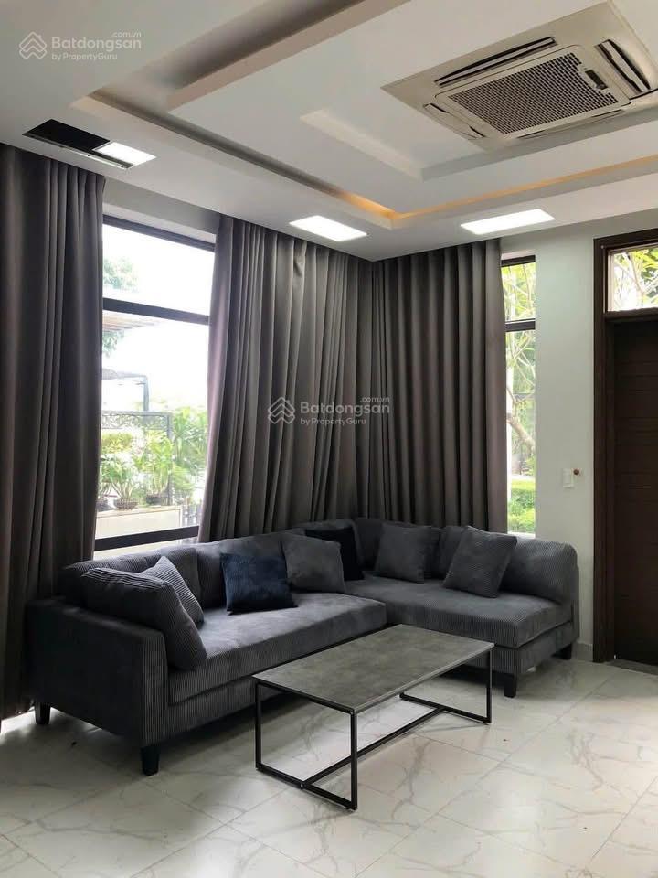 Cho thuê biệt thự kdc lucasta villa liên phường  q9 cũ gần the global city